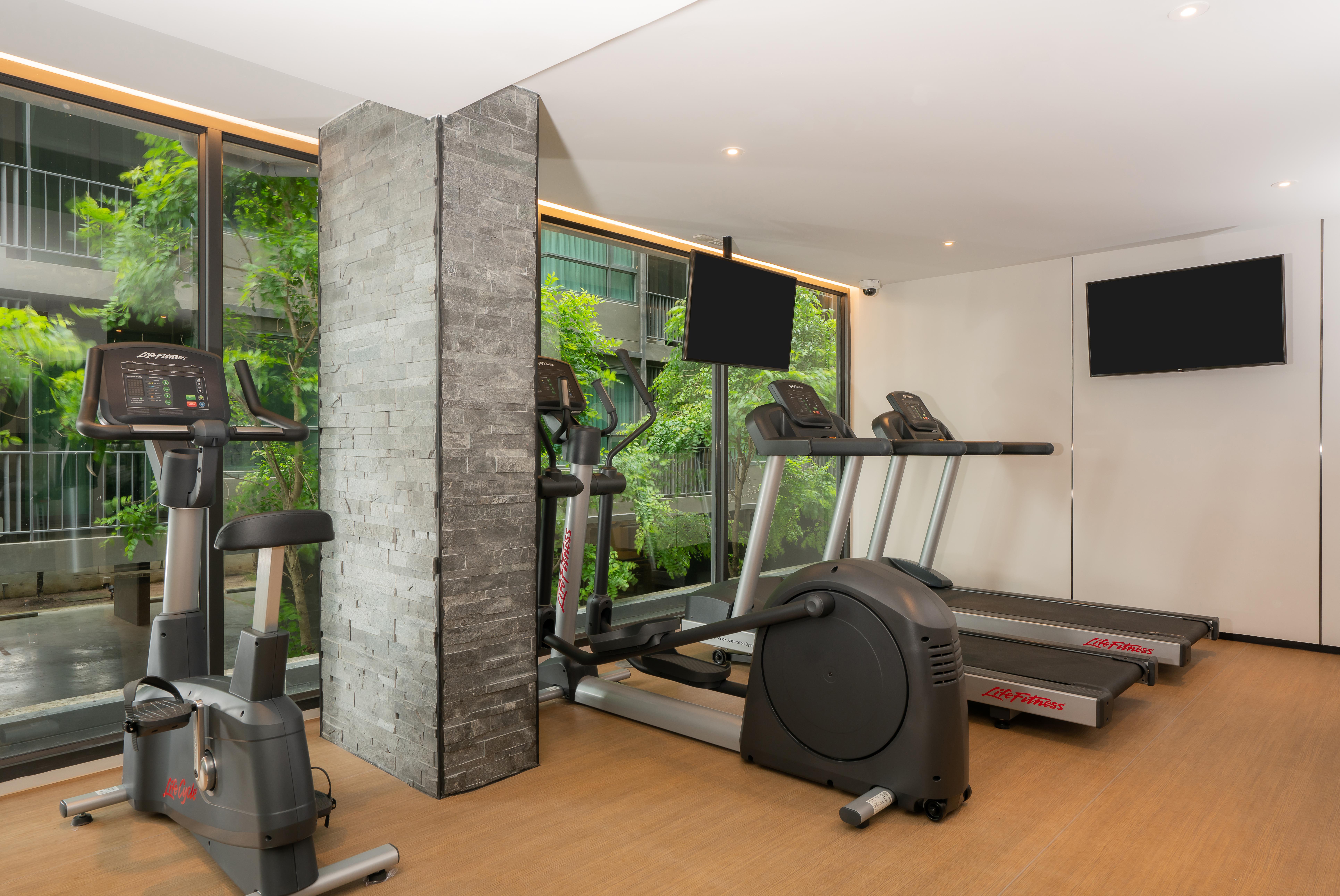 Bayphere Hotel Pattaya Jc 纳仲天 外观 照片 The gym at the hotel