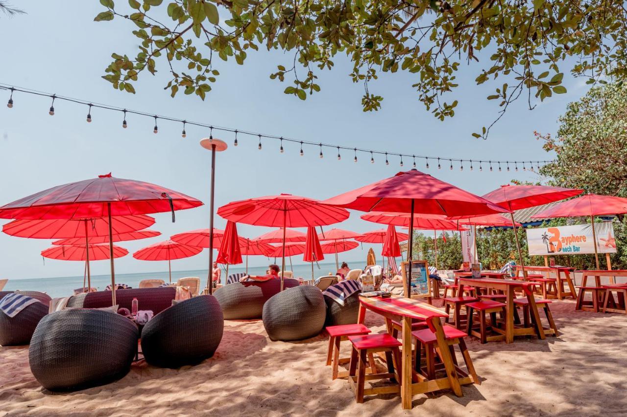 Bayphere Hotel Pattaya Jc 纳仲天 外观 照片 Beach bar in Pattaya, Thailand