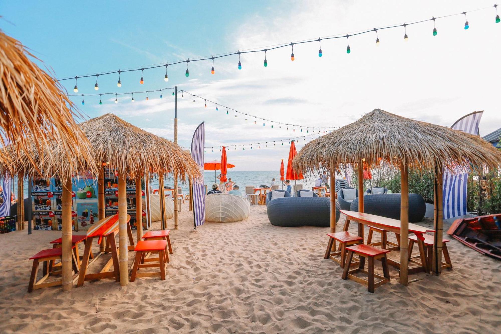 Bayphere Hotel Pattaya Jc 纳仲天 外观 照片 Beach bar in Varvarovski, Ohrid